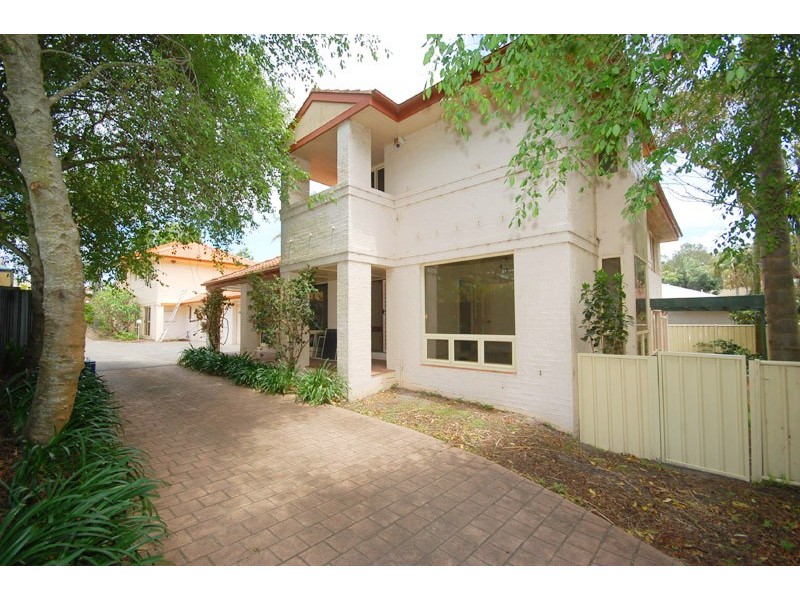 2/11 Tramway Road, North Avoca NSW 2260