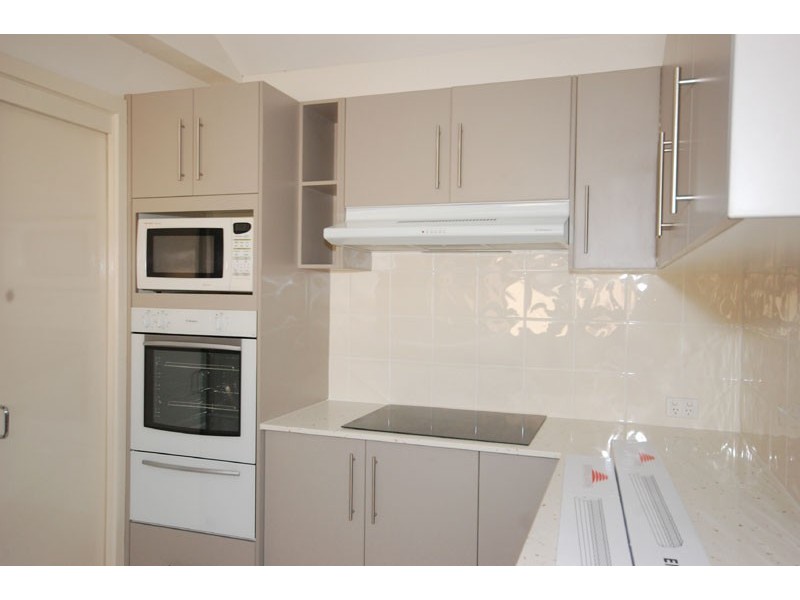 2/11 Tramway Road, North Avoca NSW 2260