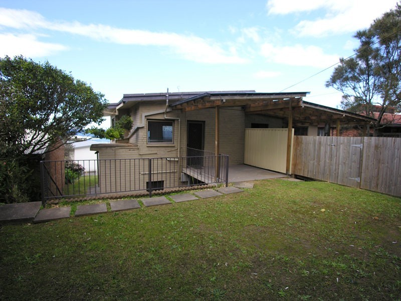 84 Copacabana Drive, Copacabana NSW 2251