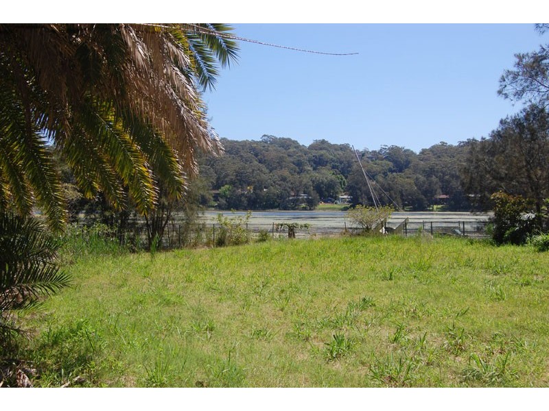 75a The Round Drive, Avoca Beach NSW 2251