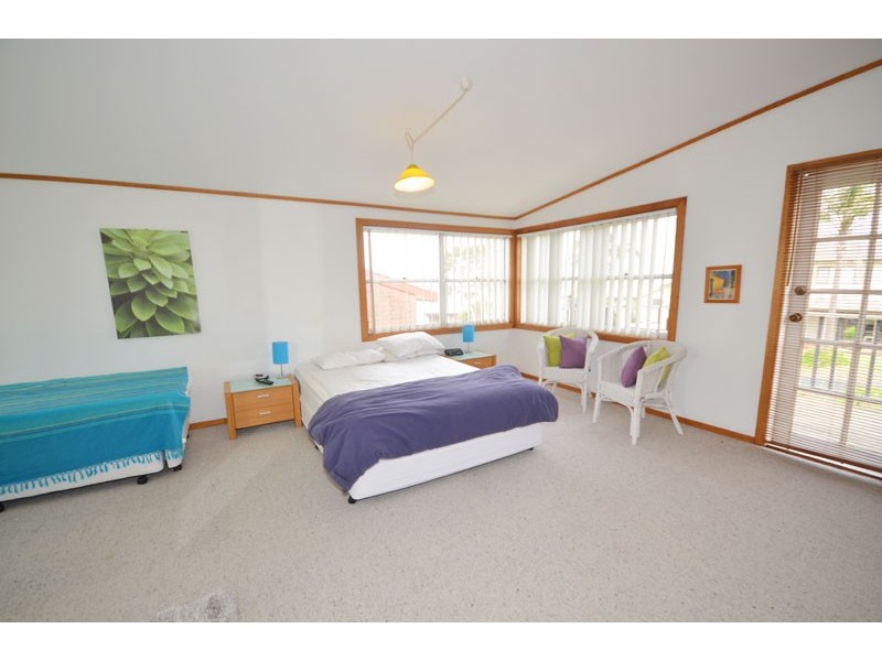 49 Circulo Drive, Copacabana NSW 2251