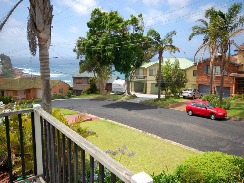 49 Circulo Drive, Copacabana NSW 2251