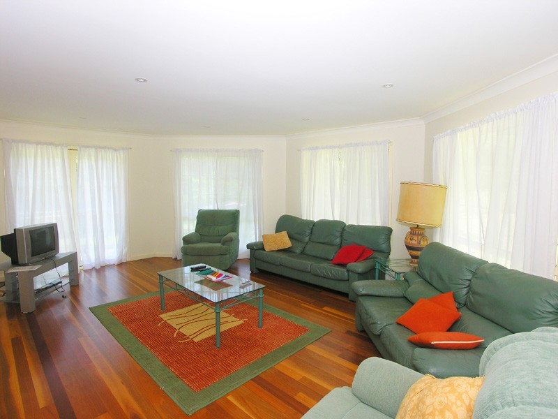 18 DAMIEN DRIVE, Macmasters Beach NSW 2251