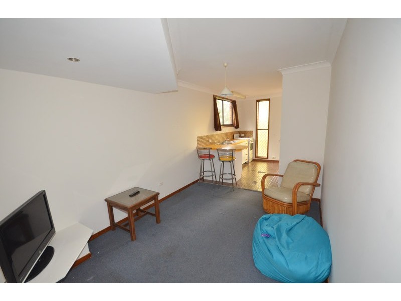 1/162 Del Monte Place, Copacabana NSW 2251