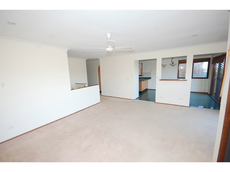 51 Coreen Dr, Wamberal NSW 2260