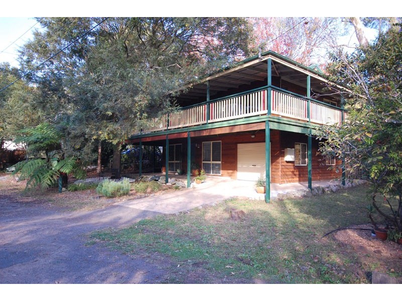 2 Lakeside Drive, Macmasters Beach NSW 2251