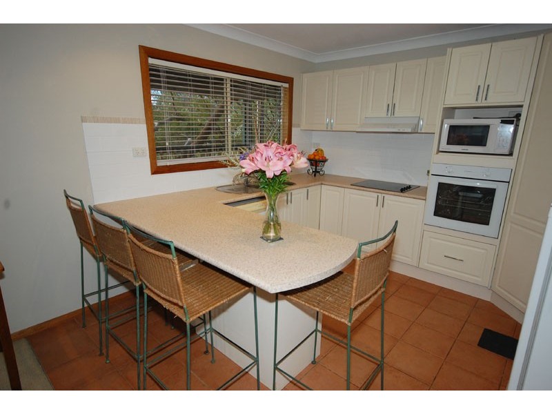 2 Lakeside Drive, Macmasters Beach NSW 2251