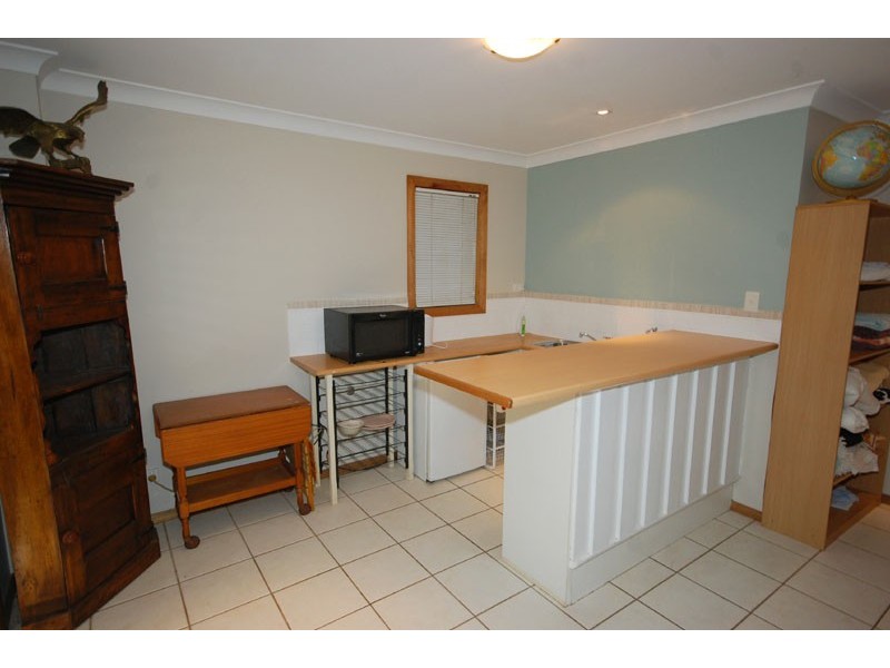 2 Lakeside Drive, Macmasters Beach NSW 2251