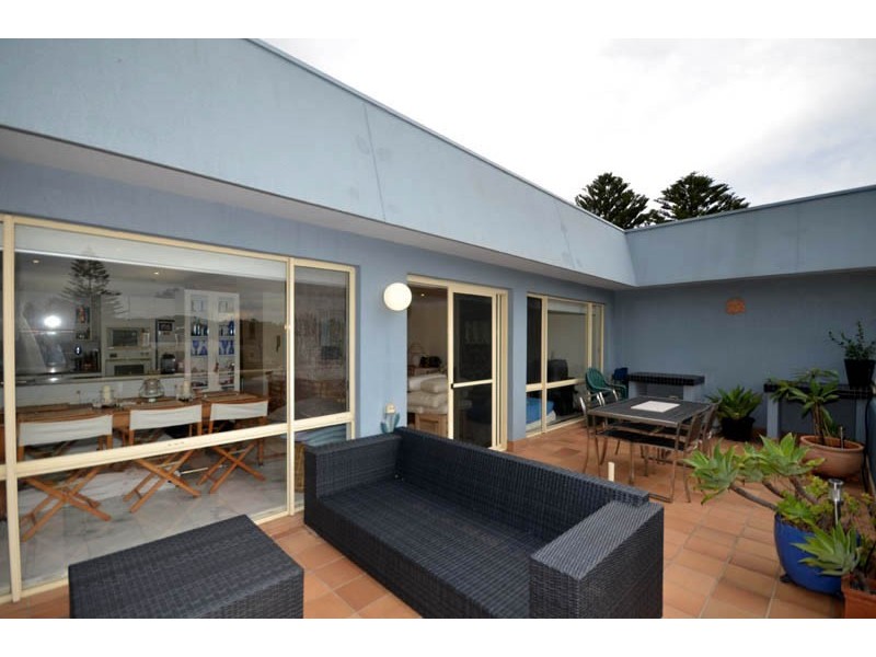 11/21-24 North Avoca Parade, North Avoca NSW 2260