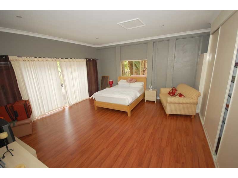 35 Hillside Rd, Avoca Beach NSW 2251