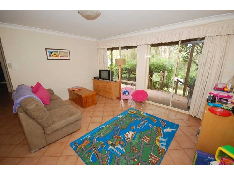 35 Hillside Rd, Avoca Beach NSW 2251