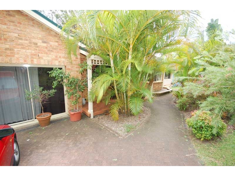 35 Hillside Rd, Avoca Beach NSW 2251