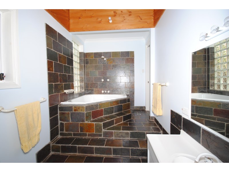 217 Hillside Road, Avoca Beach NSW 2251