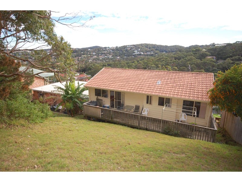 33 Oceano Street, Copacabana NSW 2251