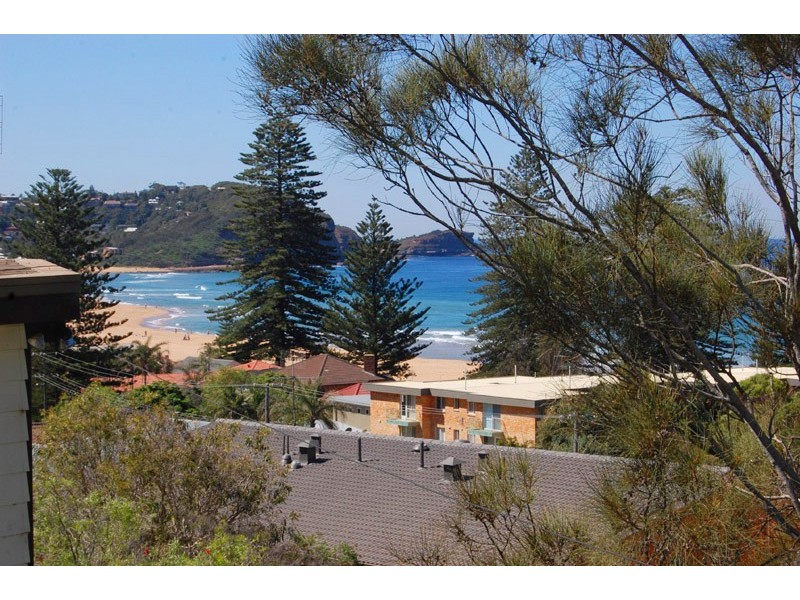 2 Austral Avenue, Avoca Beach NSW 2251