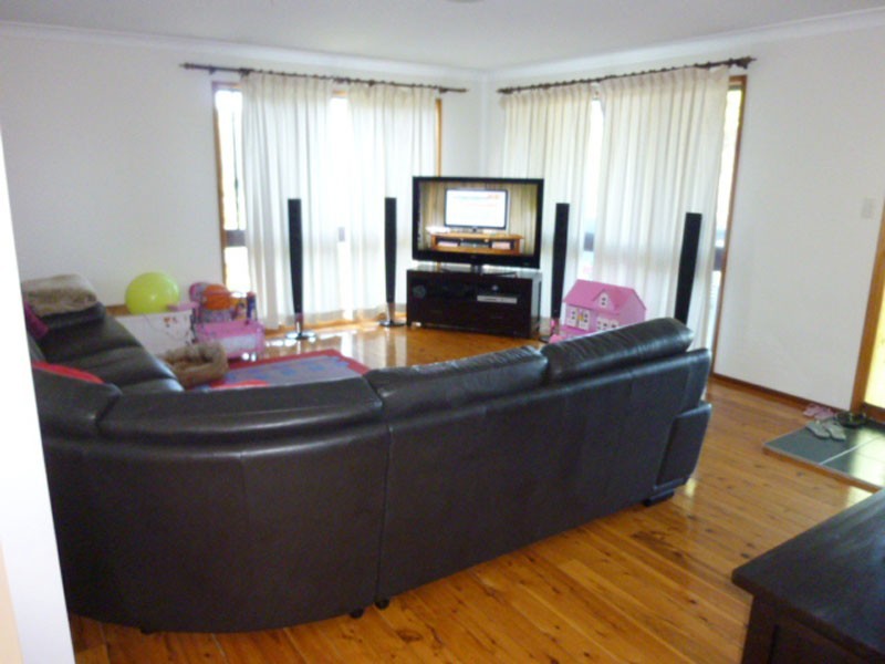 2/99 Copacabana Drive, Copacabana NSW 2251