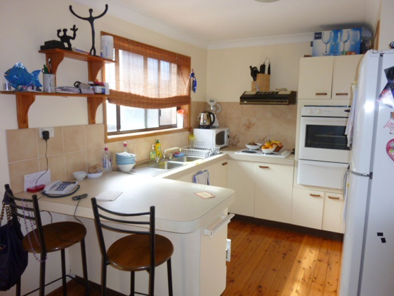 2/99 Copacabana Drive, Copacabana NSW 2251