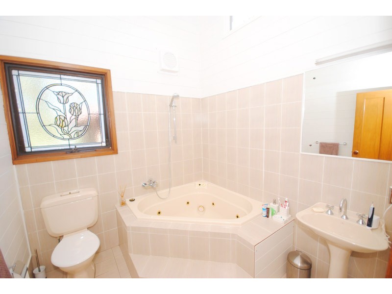 6 Carella Parade, Kincumber South NSW 2251