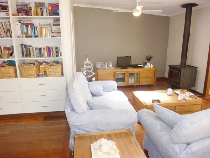 3 Lakeside Drive, Macmasters Beach NSW 2251