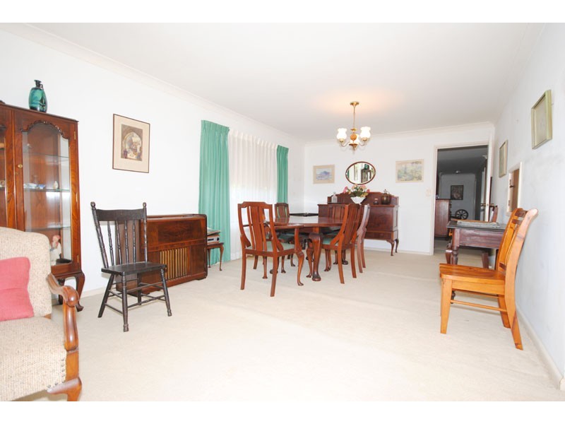 16 Circulo Drive, Copacabana NSW 2251