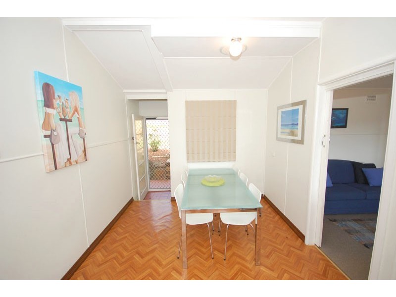 72 Avoca Drive, Avoca Beach NSW 2251