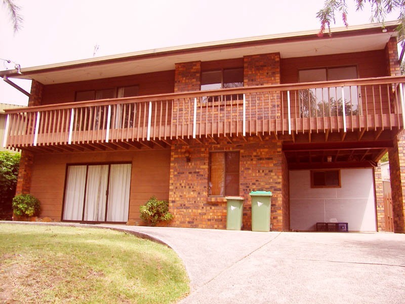 1/5 Ladera Drive, Copacabana NSW 2251