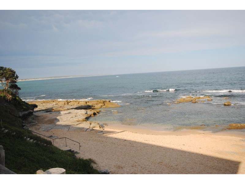 8/107 Ocean Parade, Blue Bay NSW 2261