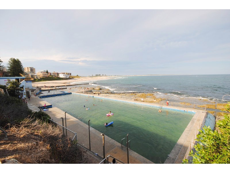 8/107 Ocean Parade, Blue Bay NSW 2261