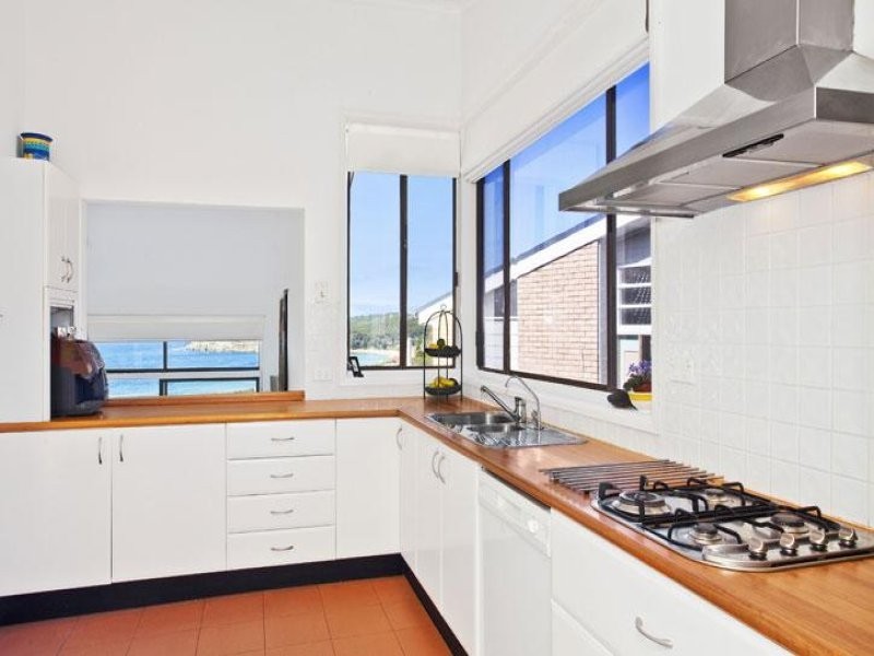 31 HELEN DRIVE, Copacabana NSW 2251