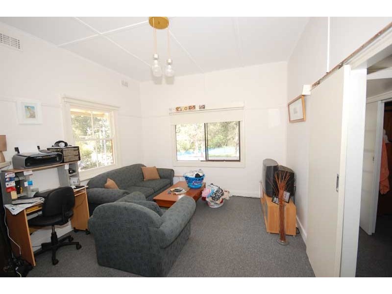 100 The Round Drive, Avoca Beach NSW 2251