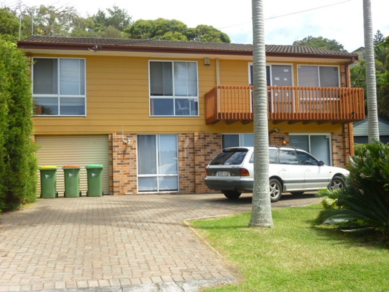 1/33 FIESTA CRESCENT, Copacabana NSW 2251