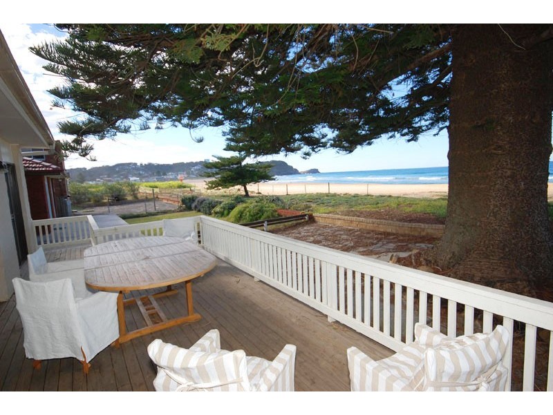 141 Avoca Drive, Avoca Beach NSW 2251