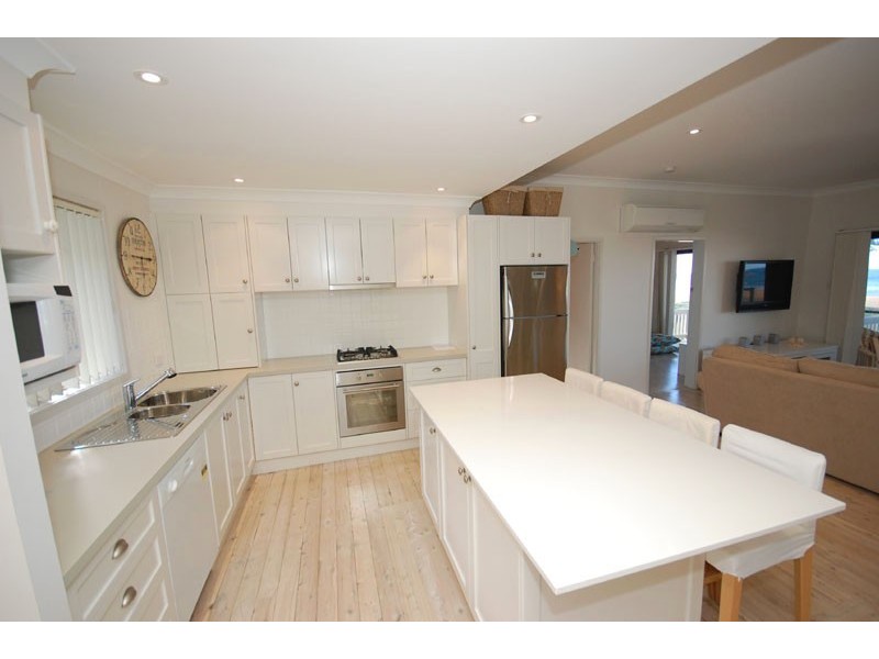 141 Avoca Drive, Avoca Beach NSW 2251