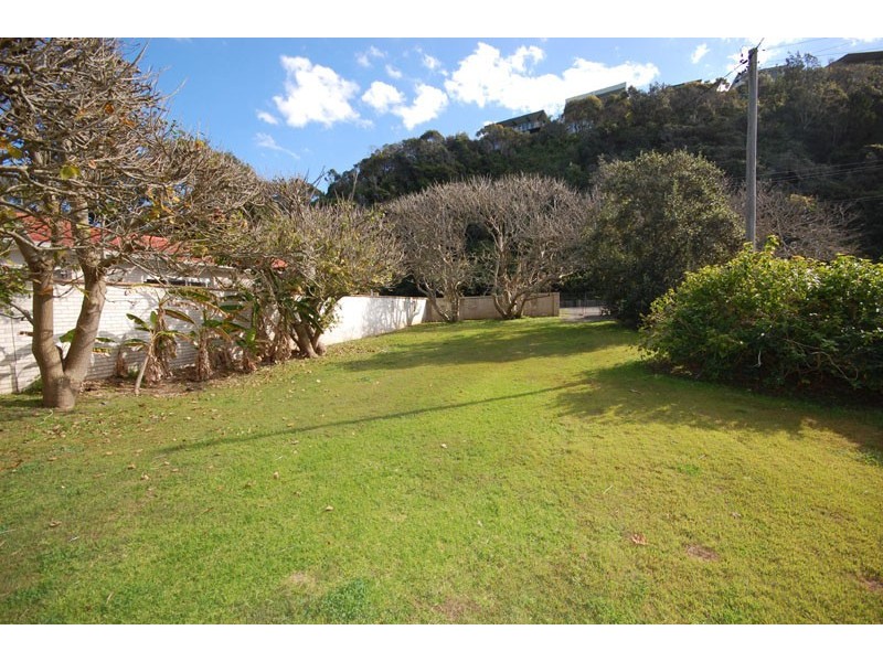 141 Avoca Drive, Avoca Beach NSW 2251