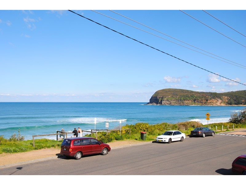 2/220 Del Monte Pl, Copacabana NSW 2251