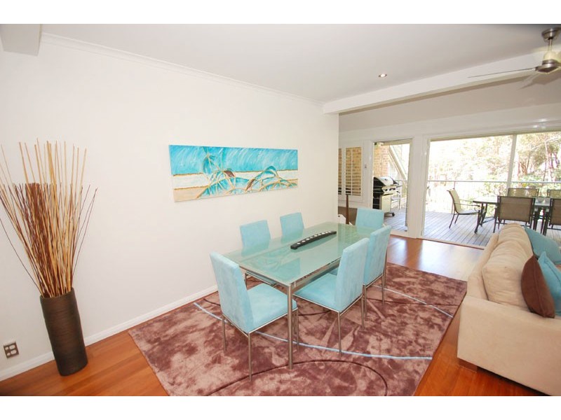 2/27B Ascot Avenue, Avoca Beach NSW 2251