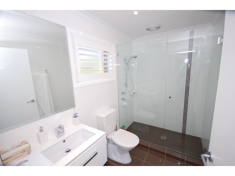 2/27B Ascot Avenue, Avoca Beach NSW 2251