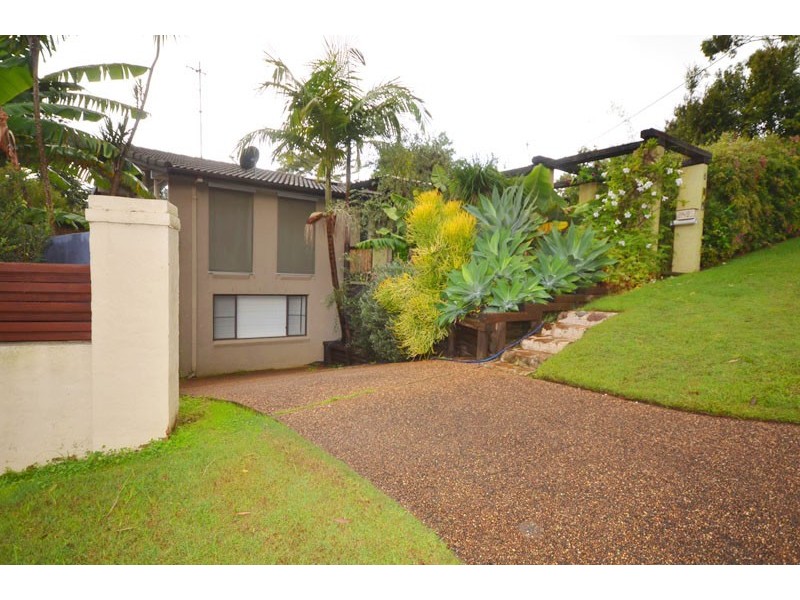 6 Mulawa Close, North Avoca NSW 2260