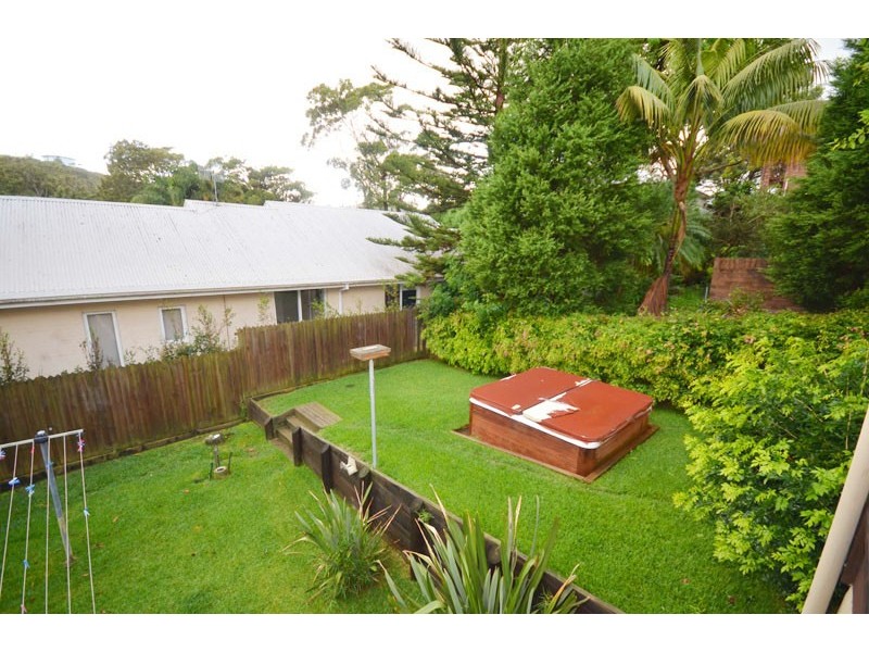 6 Mulawa Close, North Avoca NSW 2260