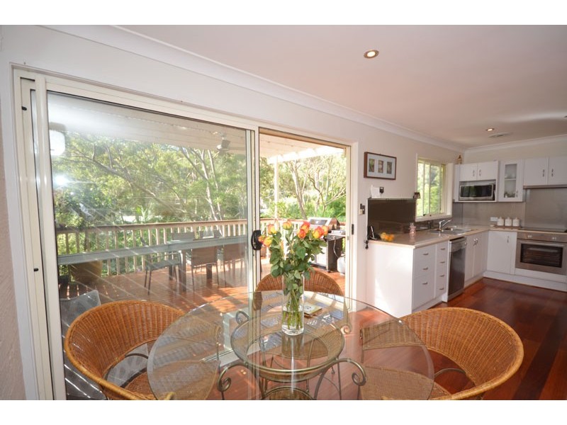 27 Gill Avenue, Avoca Beach NSW 2251