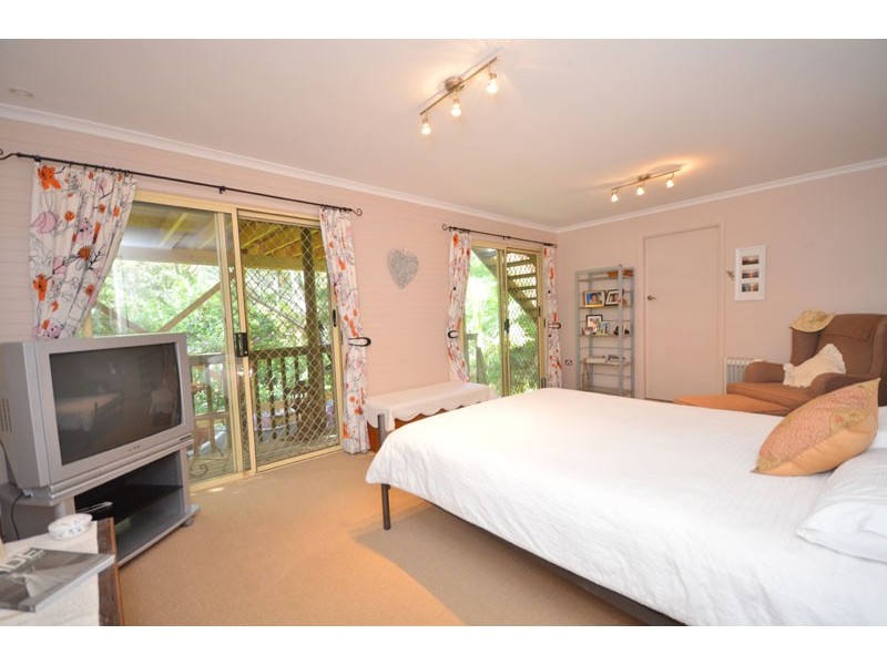 27 Gill Avenue, Avoca Beach NSW 2251