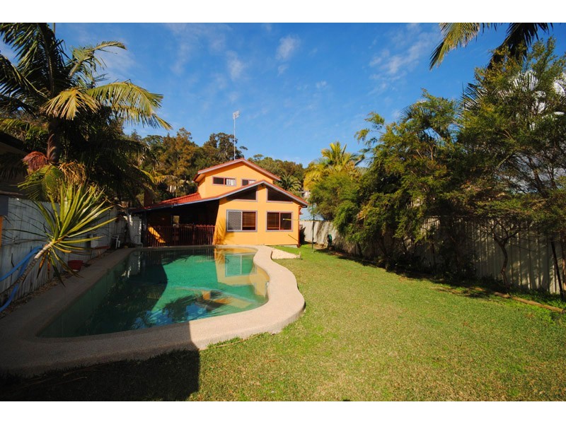 18 Oceano Street, Copacabana NSW 2251