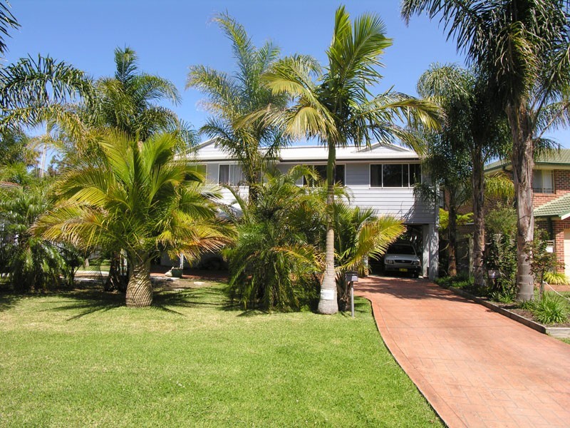 54 Del Rio Drive, Copacabana NSW 2251