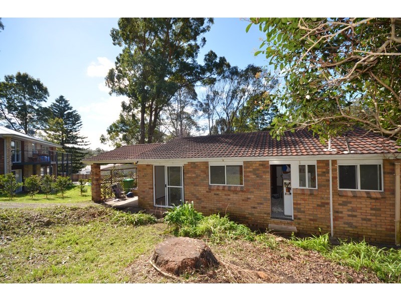 2 Clements Drive, Avoca Beach NSW 2251