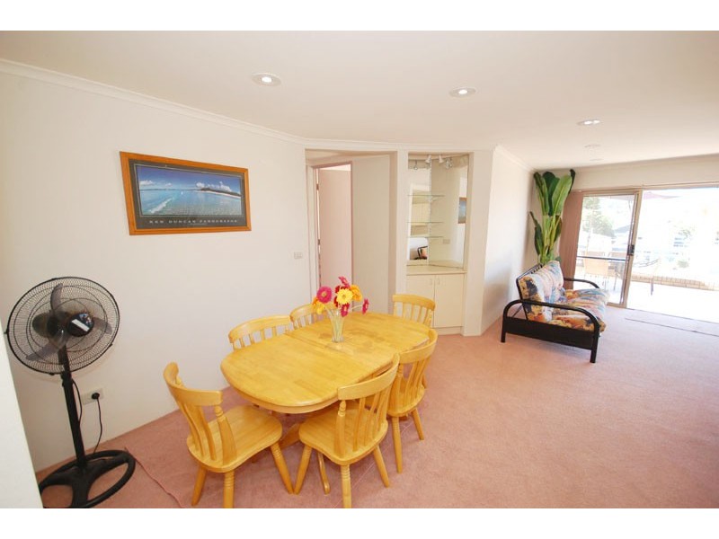 1/172 Avoca Dr, Avoca Beach NSW 2251
