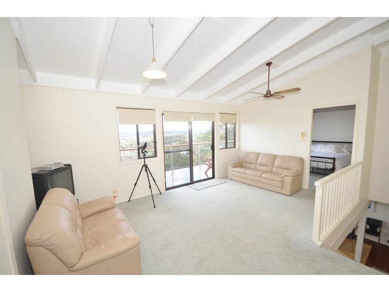 35 Vista Avenue, Copacabana NSW 2251