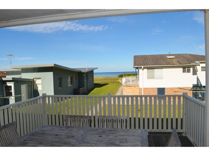 2/153 Avoca Dr, Avoca Beach NSW 2251