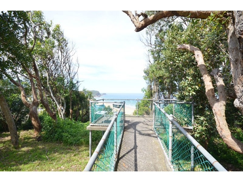 34 Warren Avenue, Avoca Beach NSW 2251