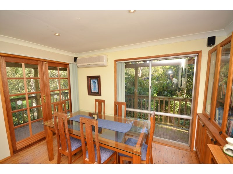 33 Walder Crescent, Avoca Beach NSW 2251