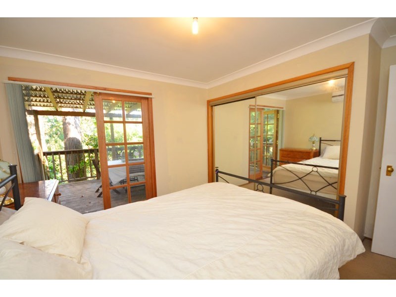 33 Walder Crescent, Avoca Beach NSW 2251